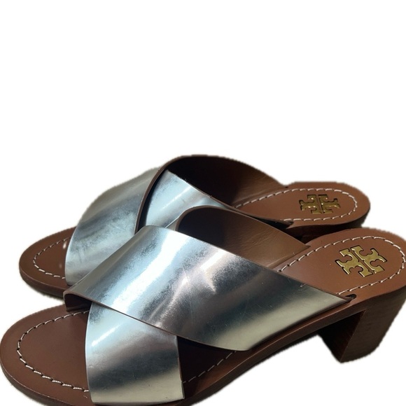 Tory Burch Montrose Stacked Block Heel in Silver, Size 6.5M - Picture 5 of 13